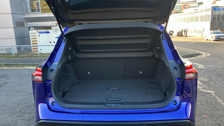 Nissan Qashqai 1.3 DiG-T MH N-Connecta 5dr Petrol Hatchback